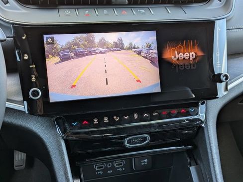 New 2026 Jeep Grand Cherokee Limited AWD/4WD image 22