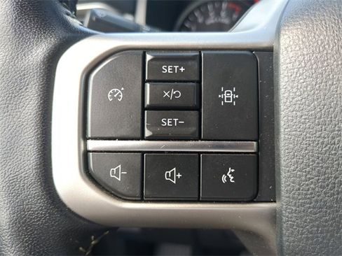 Used 2024 Ford Expedition Max XLT image 32