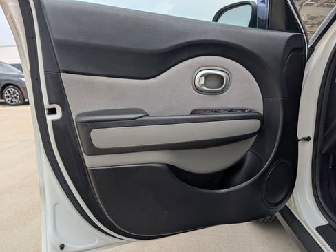 Used 2014 Kia Soul image 21