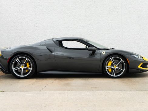 Used 2022 Ferrari 296 GTB RWD image 8