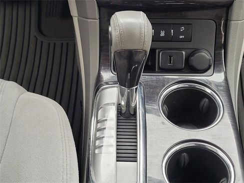 Used 2017 Buick Enclave Convenience image 16