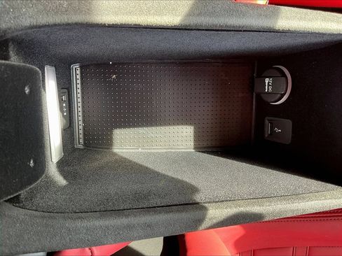 Used 2024 Ferrari Roma RWD image 15