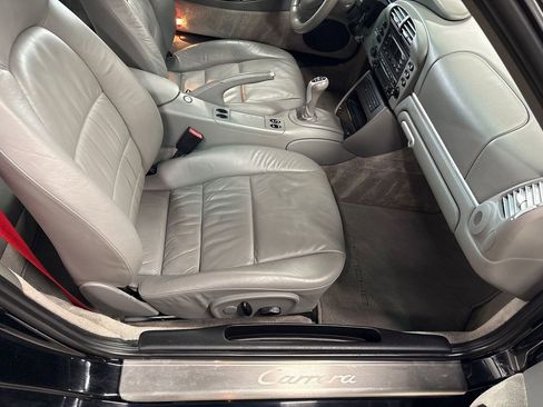 Used 2004 Porsche 911 Carrera image 42