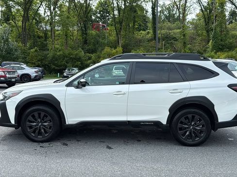 Certified 2025 Subaru Outback Onyx Edition AWD/4WD image 4