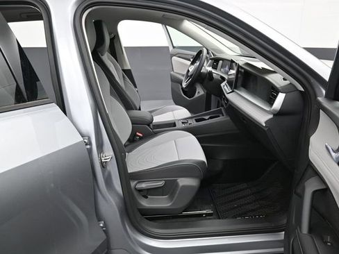 New 2026 Volkswagen Tiguan SE AWD/4WD image 13
