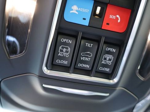 New 2026 Jeep Grand Cherokee L Limited AWD/4WD image 31
