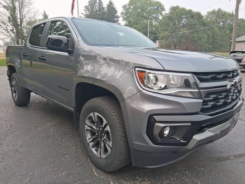 Used 2022 Chevrolet Colorado Z71 AWD/4WD image 6
