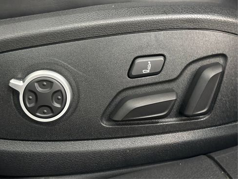 Used 2021 Audi S4 Premium Plus w/ Premium Plus Package image 25