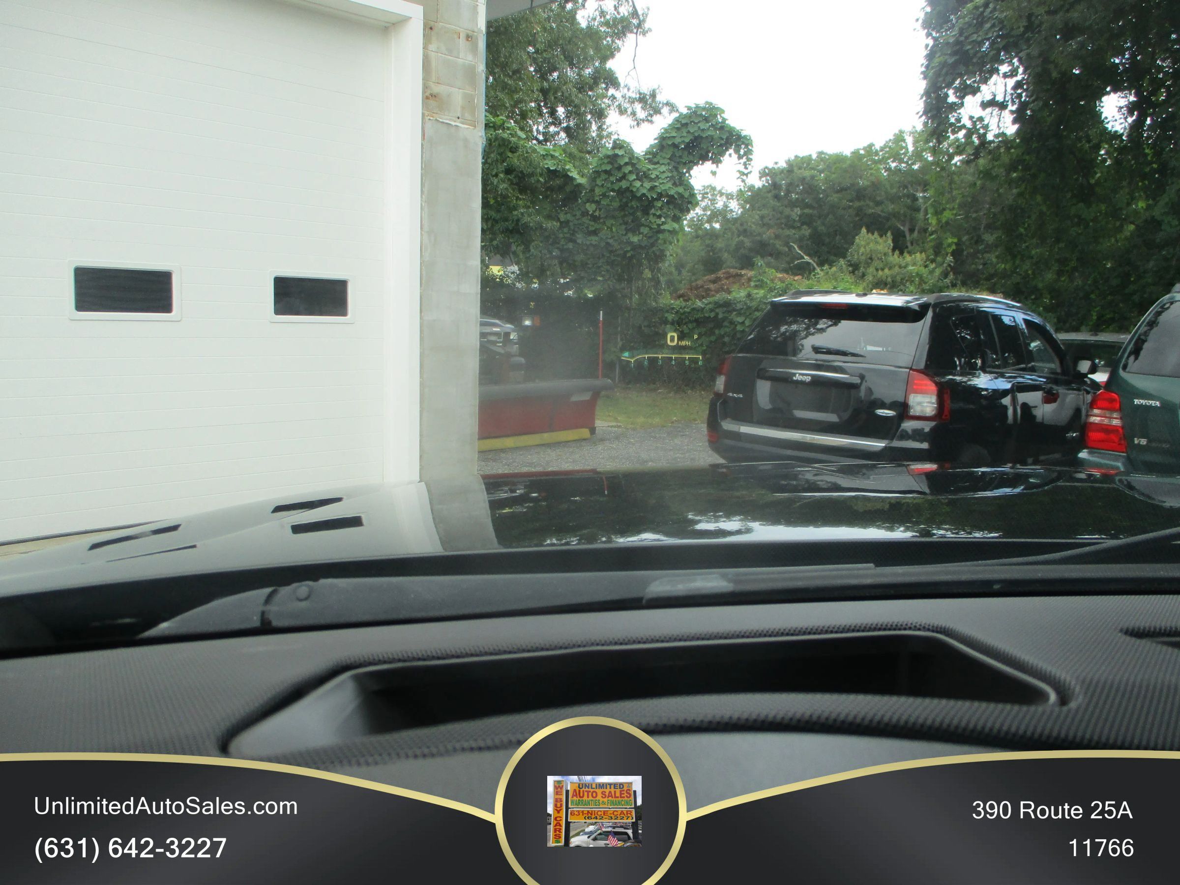 Used 2016 Cadillac Escalade ESV Luxury AWD/4WD image 23
