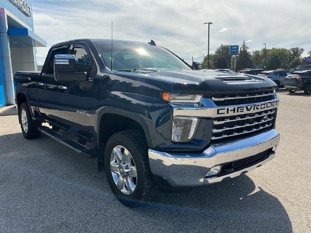 Used 2022 Chevrolet Silverado 2500 LTZ w/ LTZ Premium Package AWD/4WD image 3