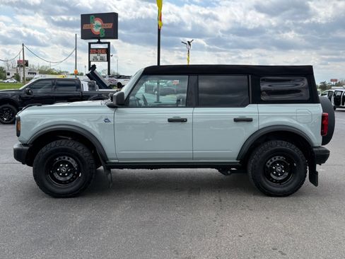 Used 2023 Ford Bronco Black Diamond AWD/4WD image 5