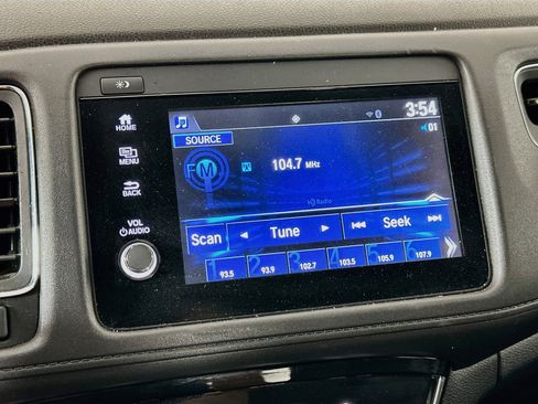 Used 2022 Honda HR-V EX image 19