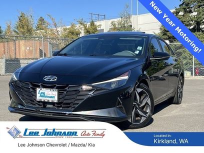 Used 2022 Hyundai Elantra SEL w/ Convenience + Premium Package