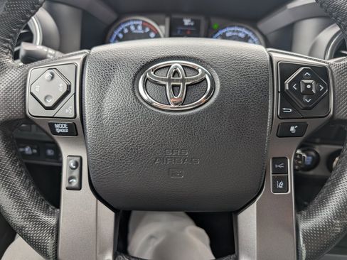 Used 2023 Toyota Tacoma TRD Sport image 25