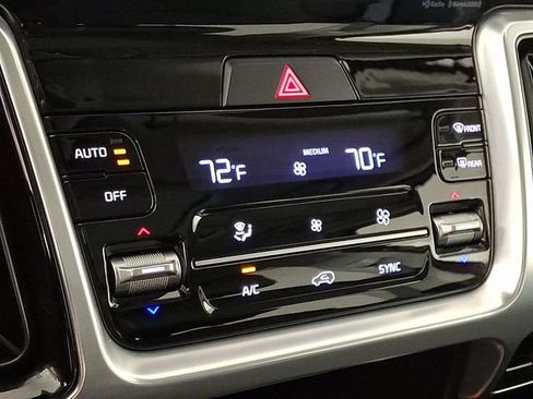 Used 2021 Kia Sorento SX AWD/4WD image 19