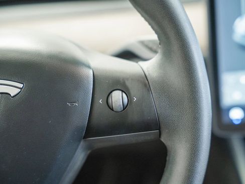 Used 2020 Tesla Model Y Performance AWD/4WD image 30