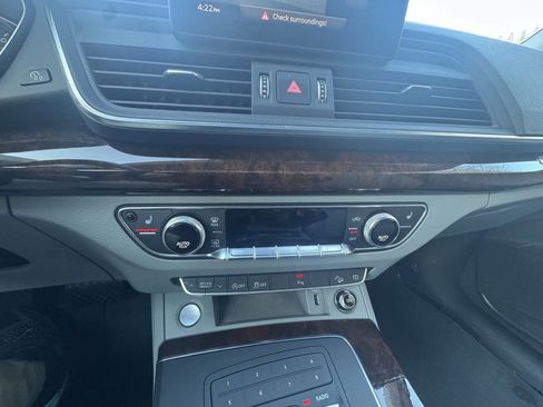 Used 2020 Audi Q5 2.0T Premium image 34