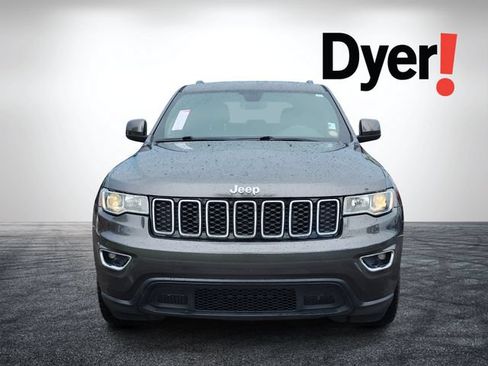Used 2019 Jeep Grand Cherokee Laredo w/ Laredo X Package RWD image 9