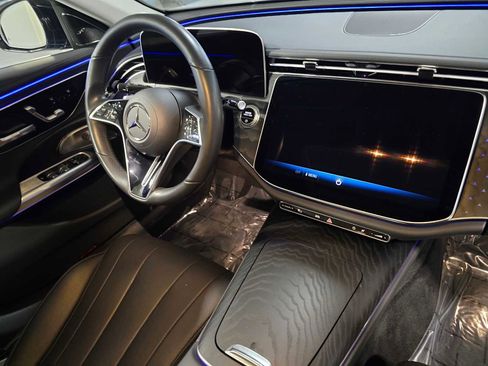 Used 2024 Mercedes-Benz E 350 4MATIC Sedan image 31
