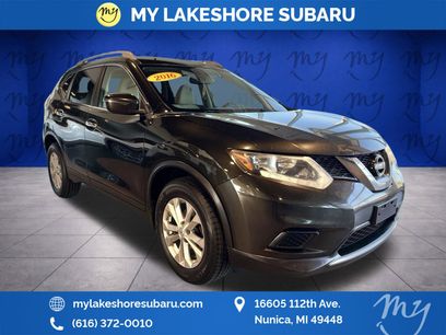 Used 2016 Nissan Rogue SV w/ SV Moonroof Package