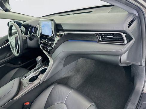 Certified 2023 Toyota Camry XLE FWD image 28