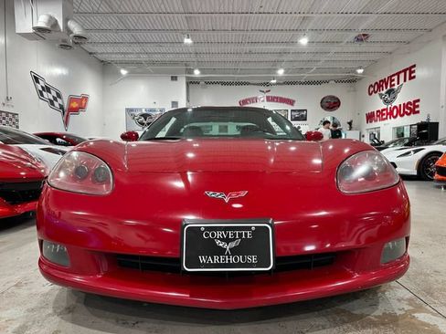 Used 2005 Chevrolet Corvette Coupe w/ Preferred Equipment Group RWD image 26