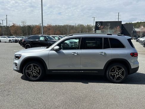 New 2026 Mercedes-Benz GLB 250 4MATIC image 5