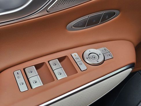 New 2026 Genesis GV70 2.5T Advanced AWD/4WD image 32