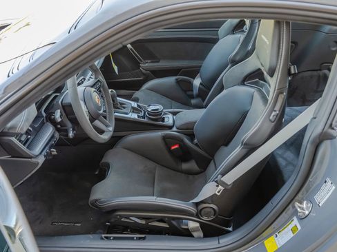 Used 2026 Porsche 911 GT3 image 40