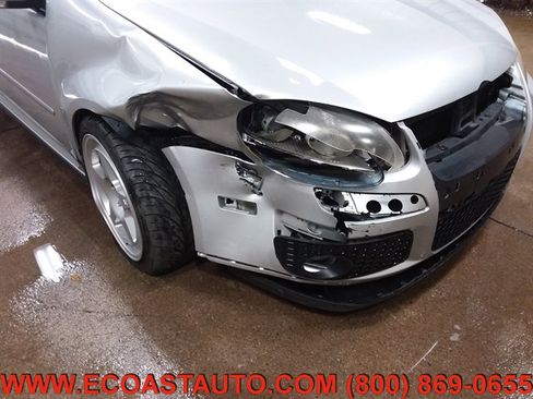 Used 2008 Volkswagen GTI 4-Door image 17