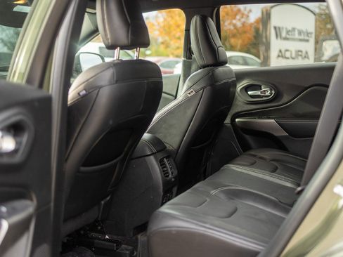 Used 2021 Jeep Cherokee Latitude Lux 80th Anniv w/ Quick Order Package 26U 80TH image 35