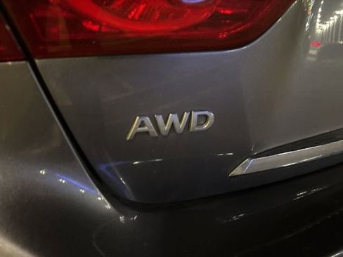 Used 2015 INFINITI Q50 Sport w/ Navigation Package image 9