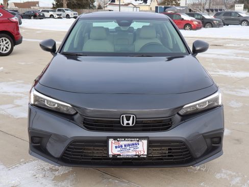 Used 2024 Honda Civic EX image 2