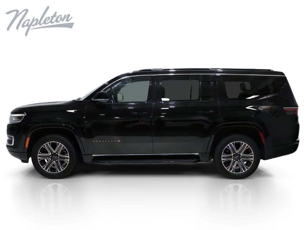 Used 2025 Jeep Wagoneer 4WD w/ Premium Group I image 4