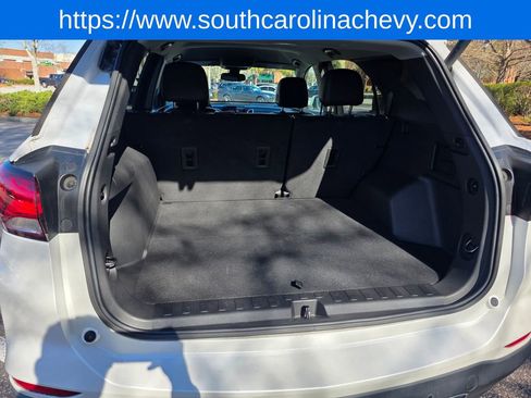 Used 2023 Chevrolet Equinox Premier image 33