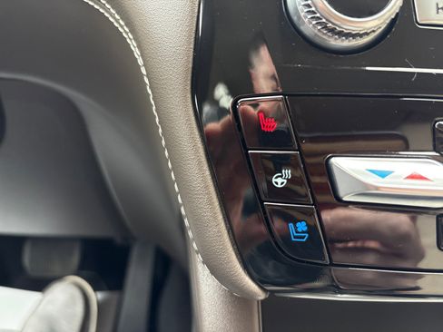 Used 2024 Ford Explorer Platinum w/ Technology Package image 22