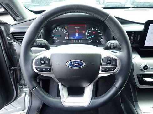 Used 2024 Ford Explorer XLT w/ Class IV Trailer Tow Package AWD/4WD image 25