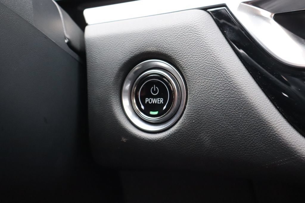 Used 2024 Cadillac Lyriq Sport RWD image 15