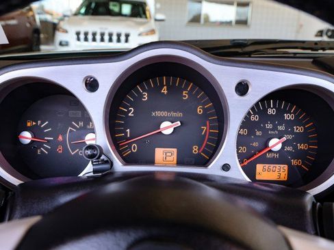 Used 2004 Nissan 350Z Touring RWD image 21