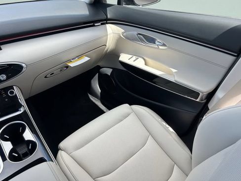 New 2026 Genesis GV70 2.5T AWD/4WD image 21