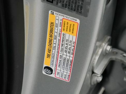 Used 2020 Chevrolet Silverado 2500 LTZ w/ LTZ Plus Package image 55