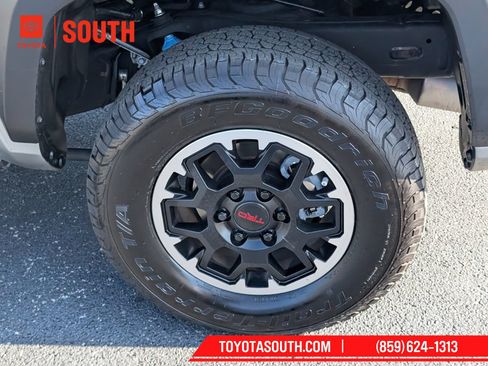 Used 2024 Toyota Tacoma TRD Off-Road AWD/4WD image 9