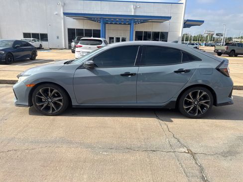 Used 2019 Honda Civic Sport image 5