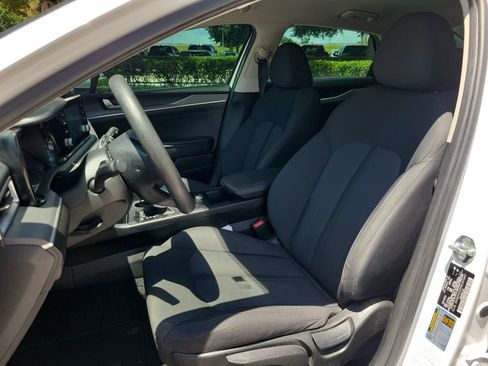 Used 2023 Kia K5 LXS FWD image 15