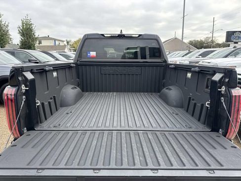 Used 2023 Toyota Tundra Limited image 10