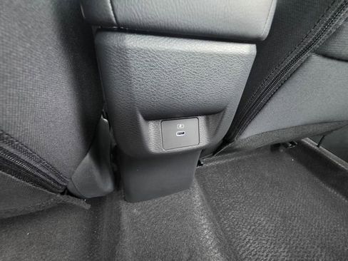 New 2025 Nissan Versa SR w/ Trunk Package FWD image 24