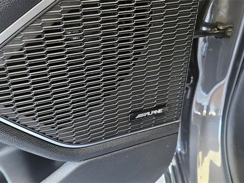 Used 2024 Jeep Grand Cherokee L Overland w/ Luxury Tech Group IV image 14