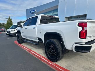Used 2020 Chevrolet Silverado 2500 High Country w/ Z71 Off-Road Package AWD/4WD video 2