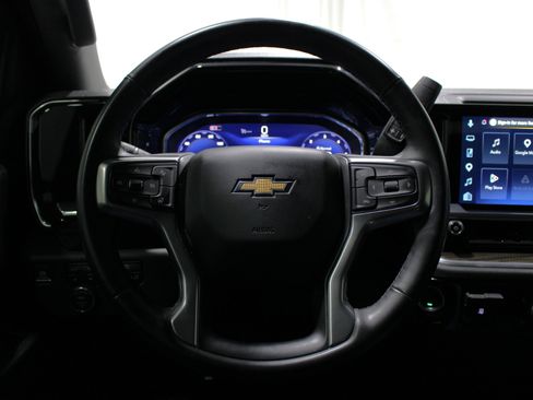 Used 2025 Chevrolet Silverado 1500 LT AWD/4WD image 11