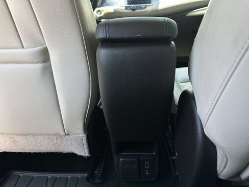 Used 2021 Buick Encore GX Essence FWD image 21